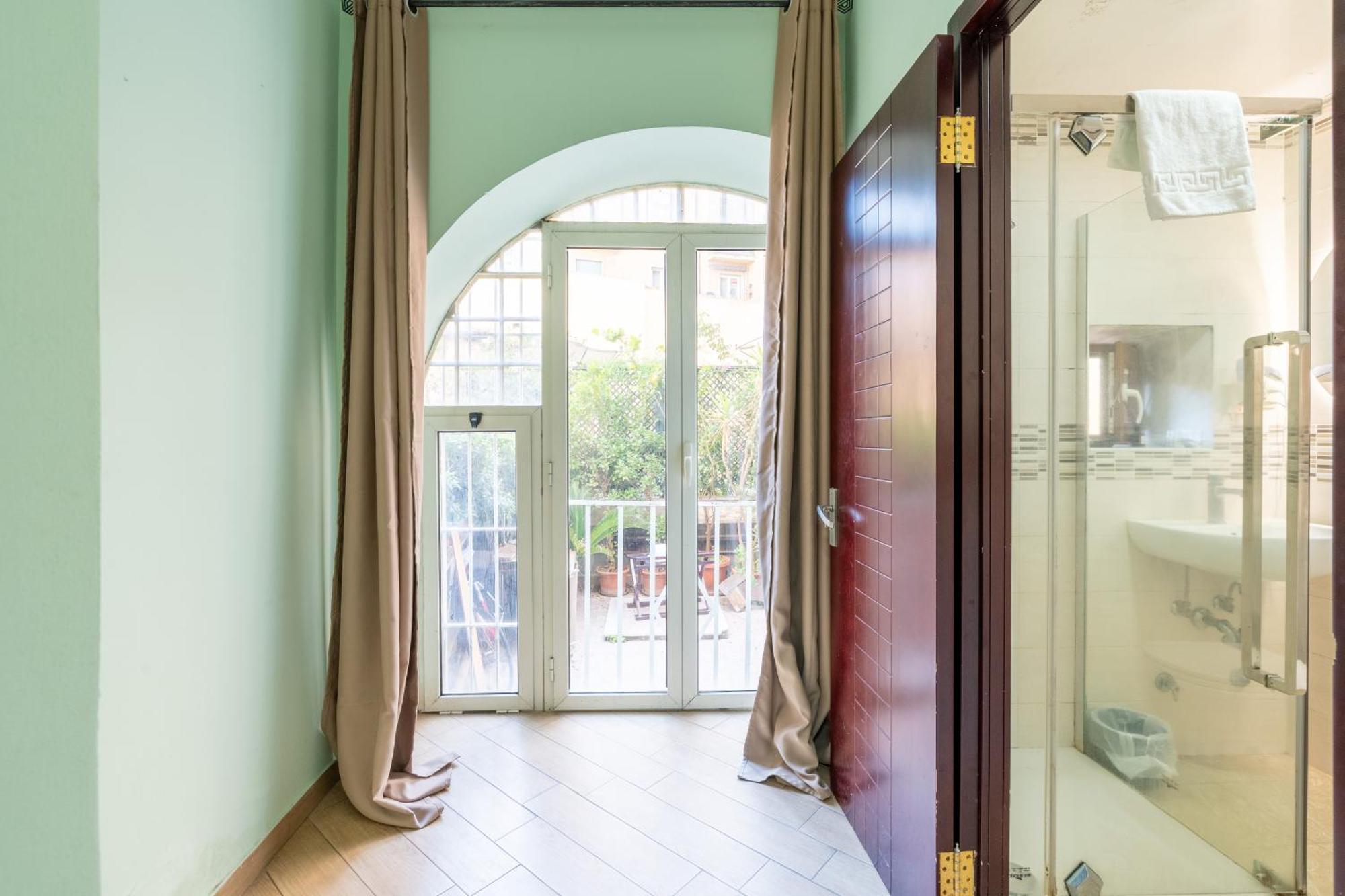 Leoni Di Giada Guesthouse - Close To Central Station Rome Buitenkant foto